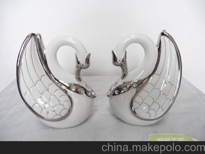 廣東深圳供應(yīng)鍍金工藝禮品樹脂工藝品 獎(jiǎng)杯 獎(jiǎng)牌工藝品圖片