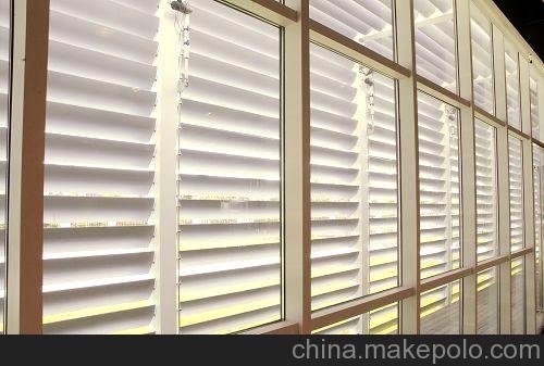 供應江蘇降噪可調光電動(dòng)遙控戶(hù)外遮陽(yáng)百葉 降噪50% 廠(chǎng)家直供圖片