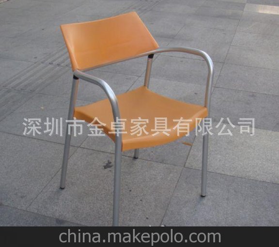 深圳家具廠供應(yīng)扶手塑膠椅 便宜耐用的戶外椅子圖片